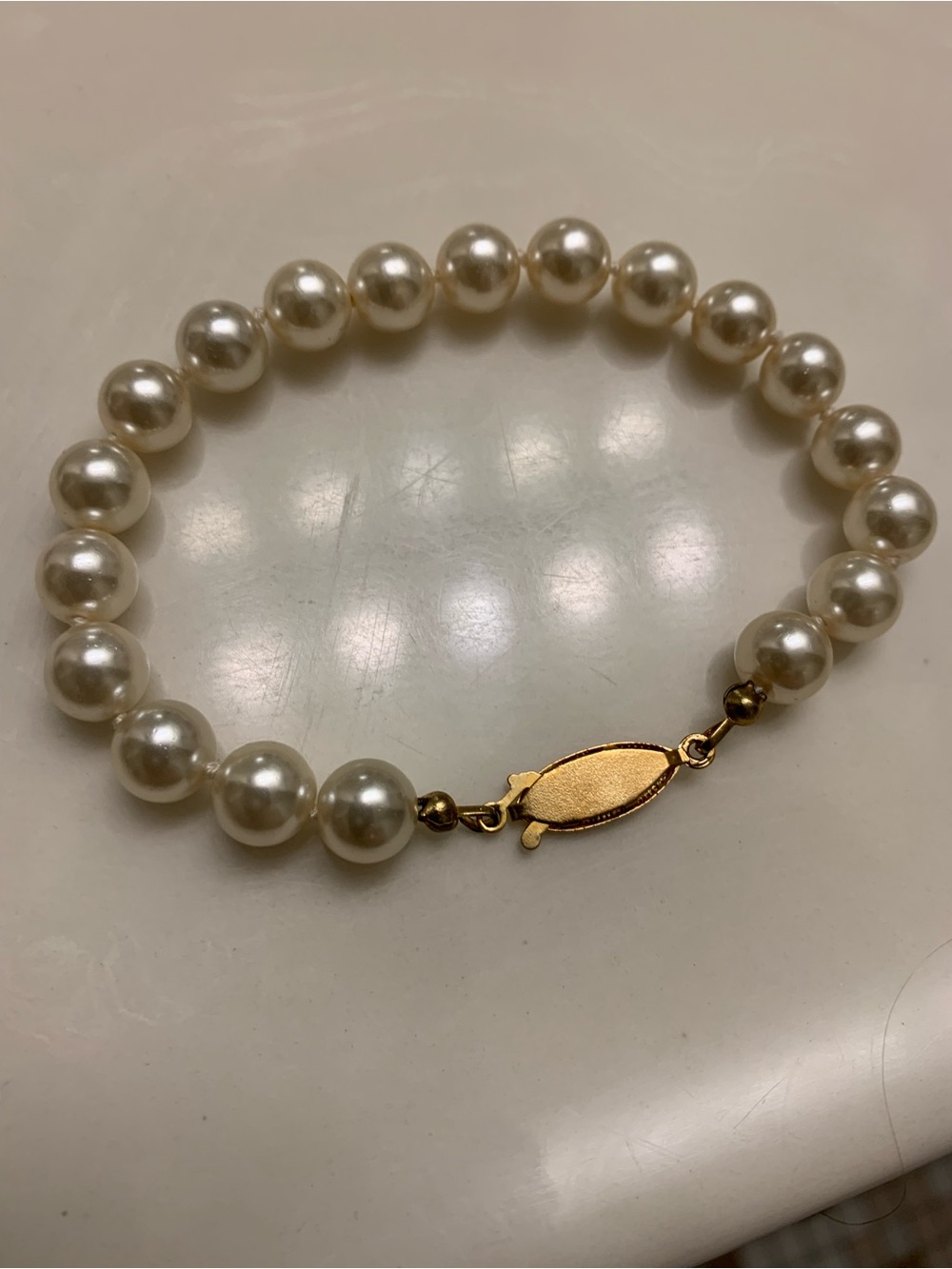 Pearl Stretch Bracelet with Gold-Tone Clasp - Cream